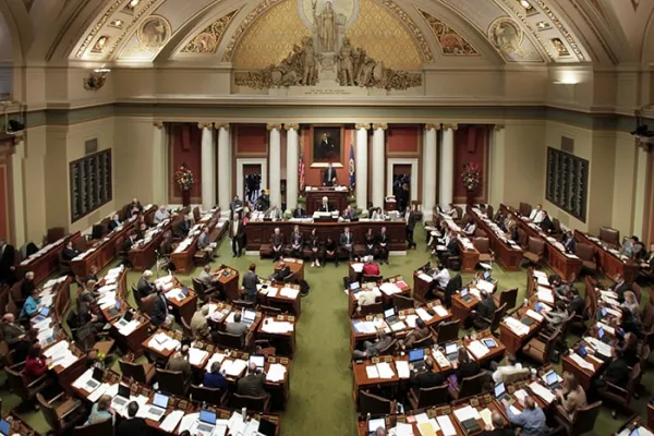 mnhousechamber.jpg